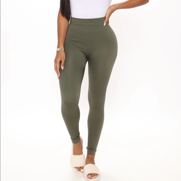 Cabin Stay Fleece Legging NWT - Picture 3 of 4